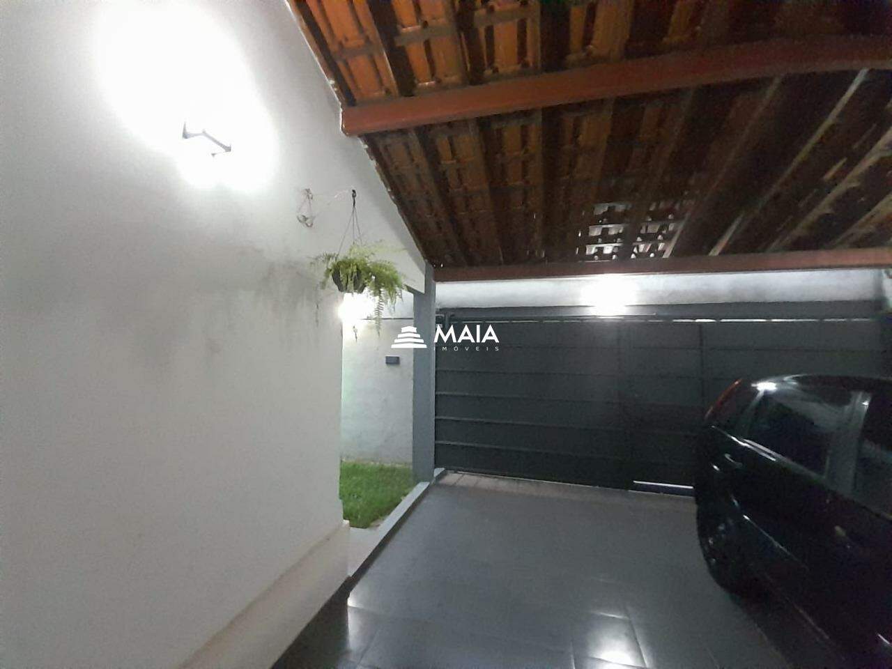 Casa à venda no Mercês: 