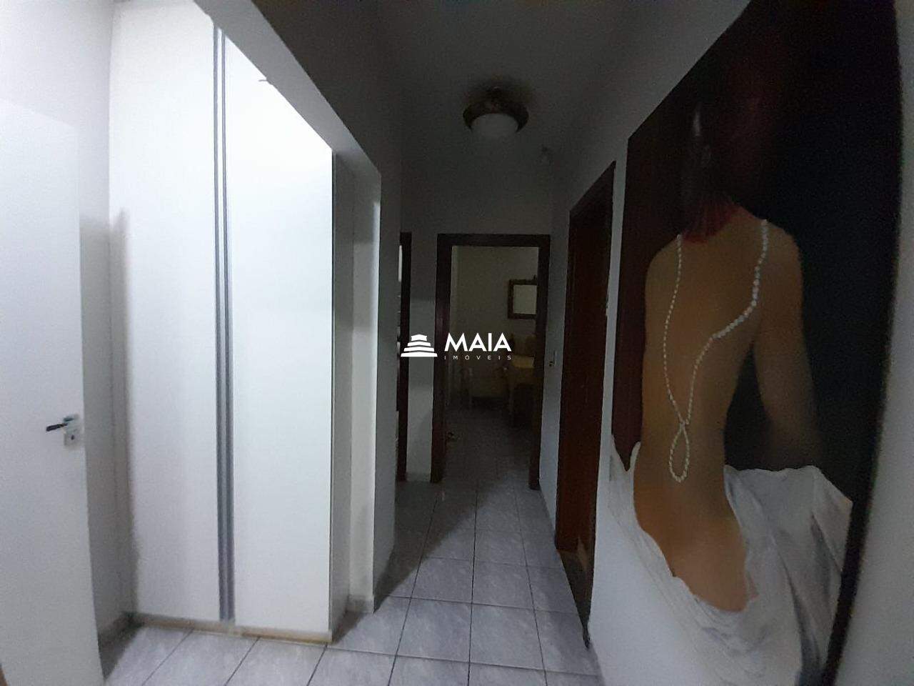 Casa à venda no Mercês: 