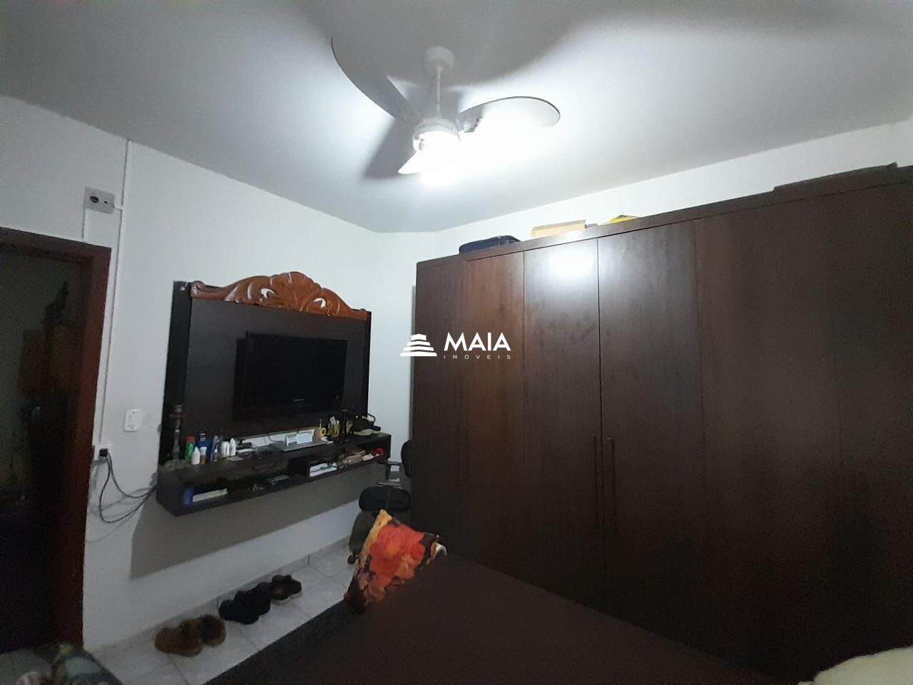 Casa à venda no Mercês: 