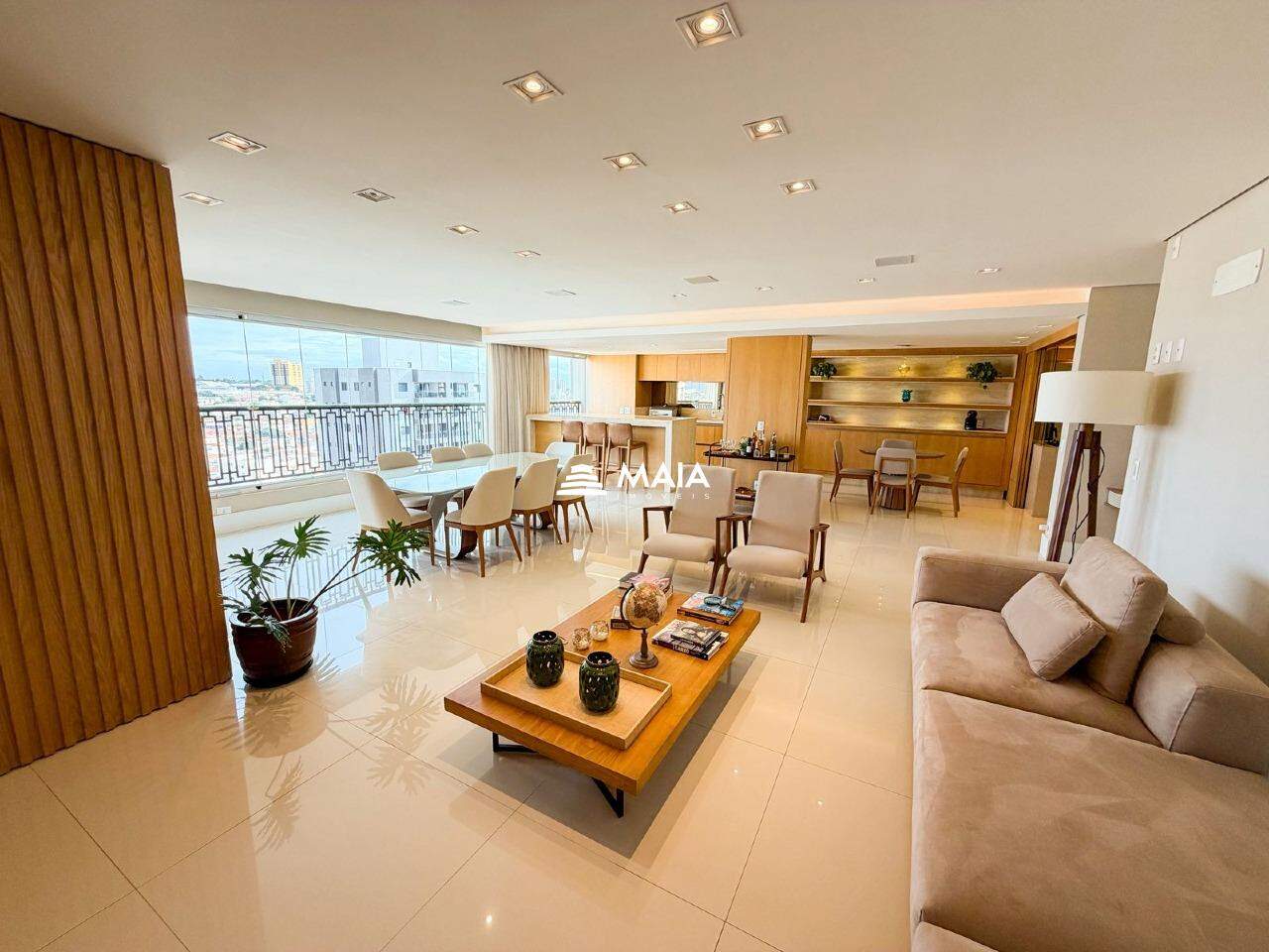 Apartamento à venda no Mercês: 