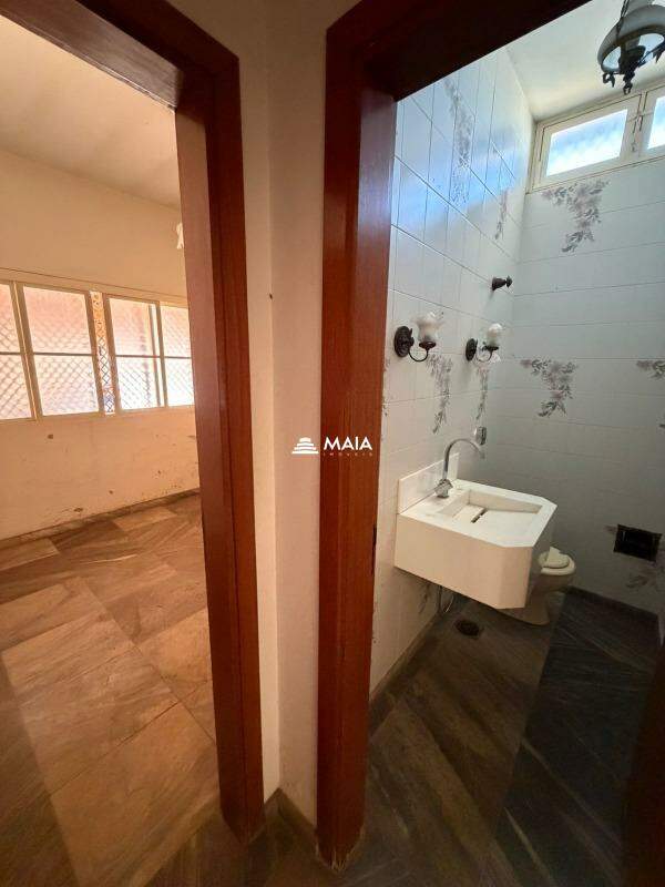 Casa à venda no Jardim Induberaba: 