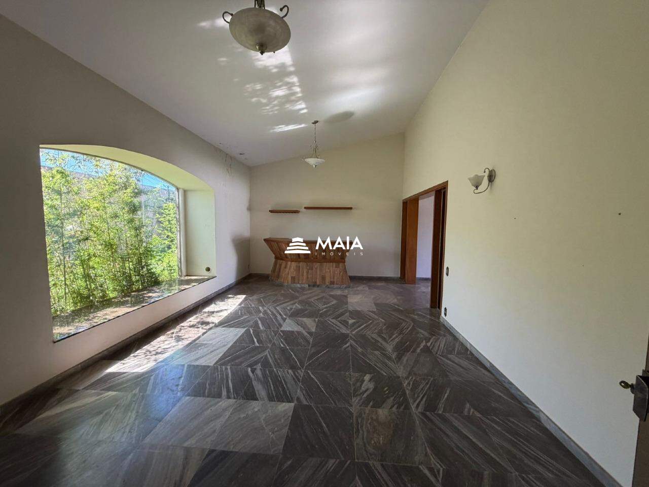 Casa à venda no Jardim Induberaba: 