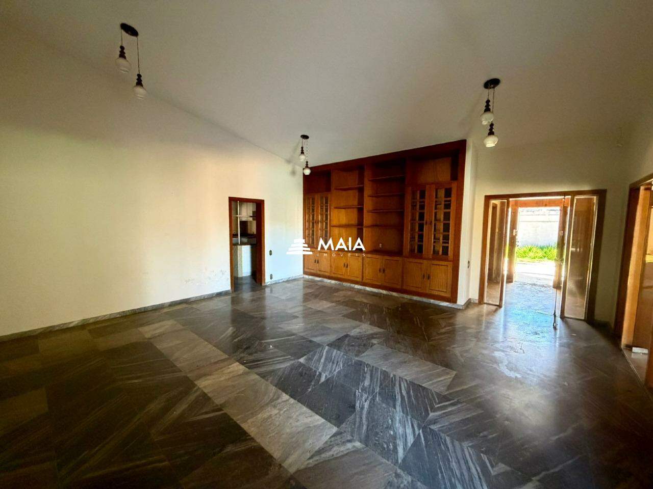 Casa para aluguel no Jardim Induberaba: 