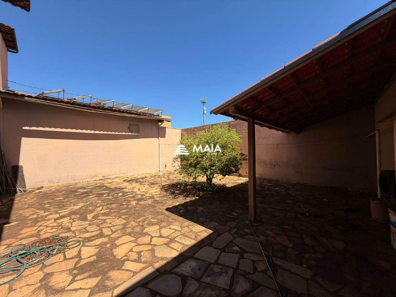 Casa para aluguel no Jardim Induberaba: 