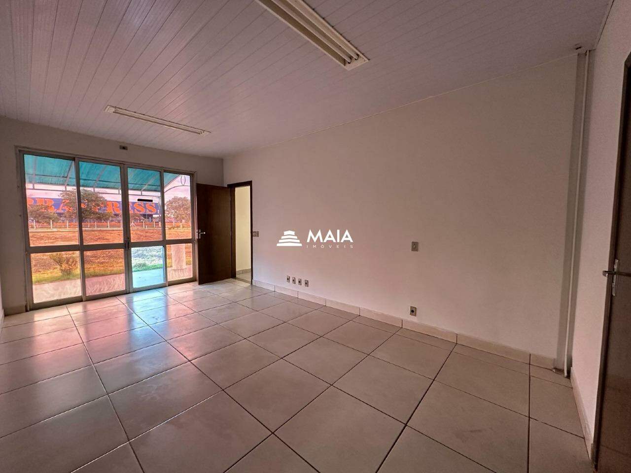 Galpão para aluguel no BR-050: 