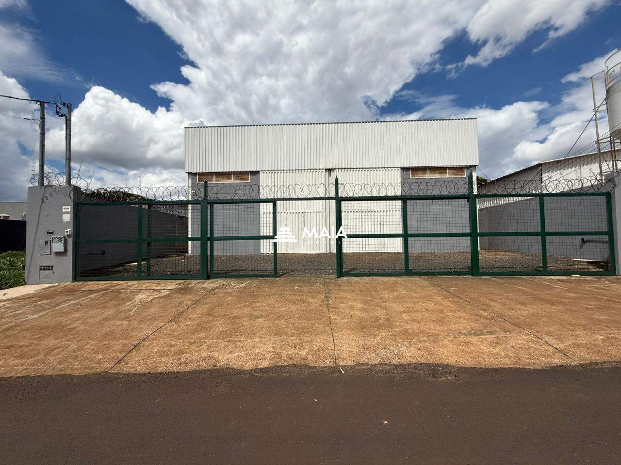 Galpão para aluguel no Jardim Maracanã: 