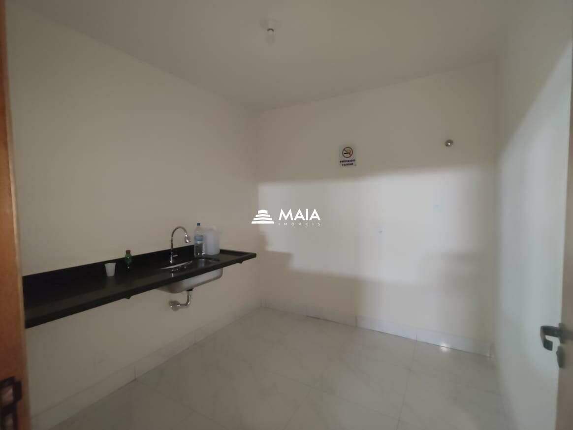 Galpão para aluguel no Jardim Copacabana: 