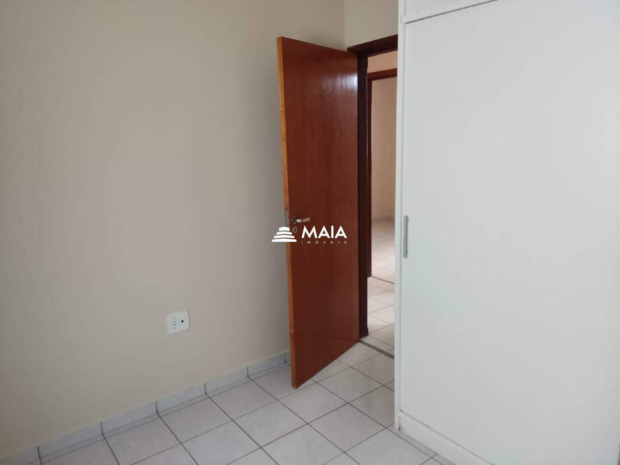 Apartamento para aluguel no Universitário: 