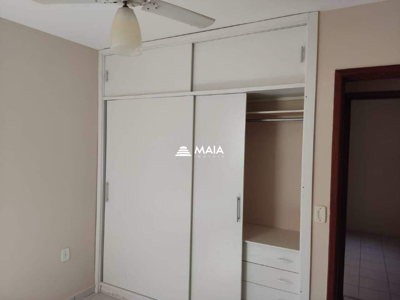 Apartamento para aluguel no Universitário: 