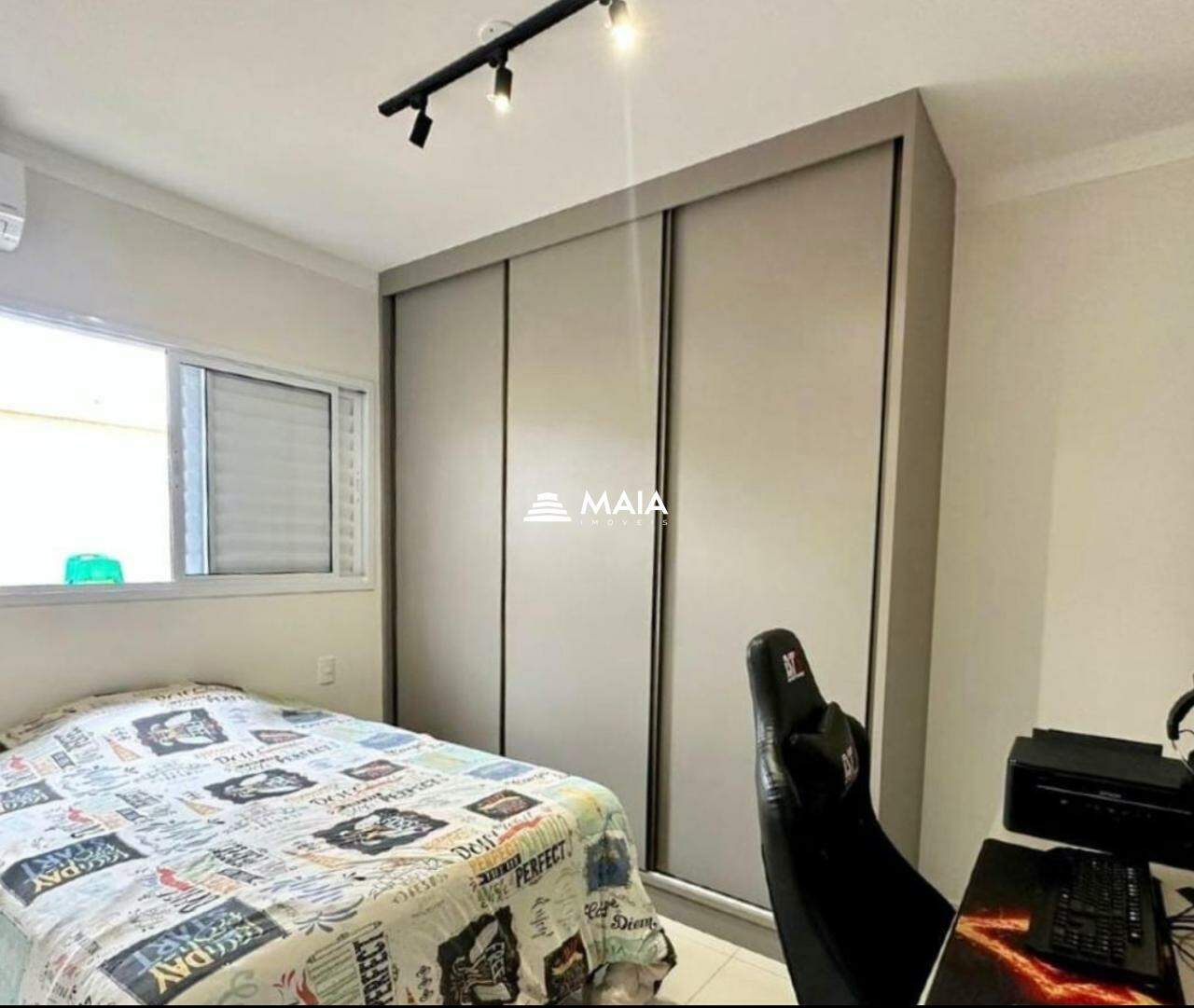 Casa de Condomínio à venda no Ayat, Club Residence: 