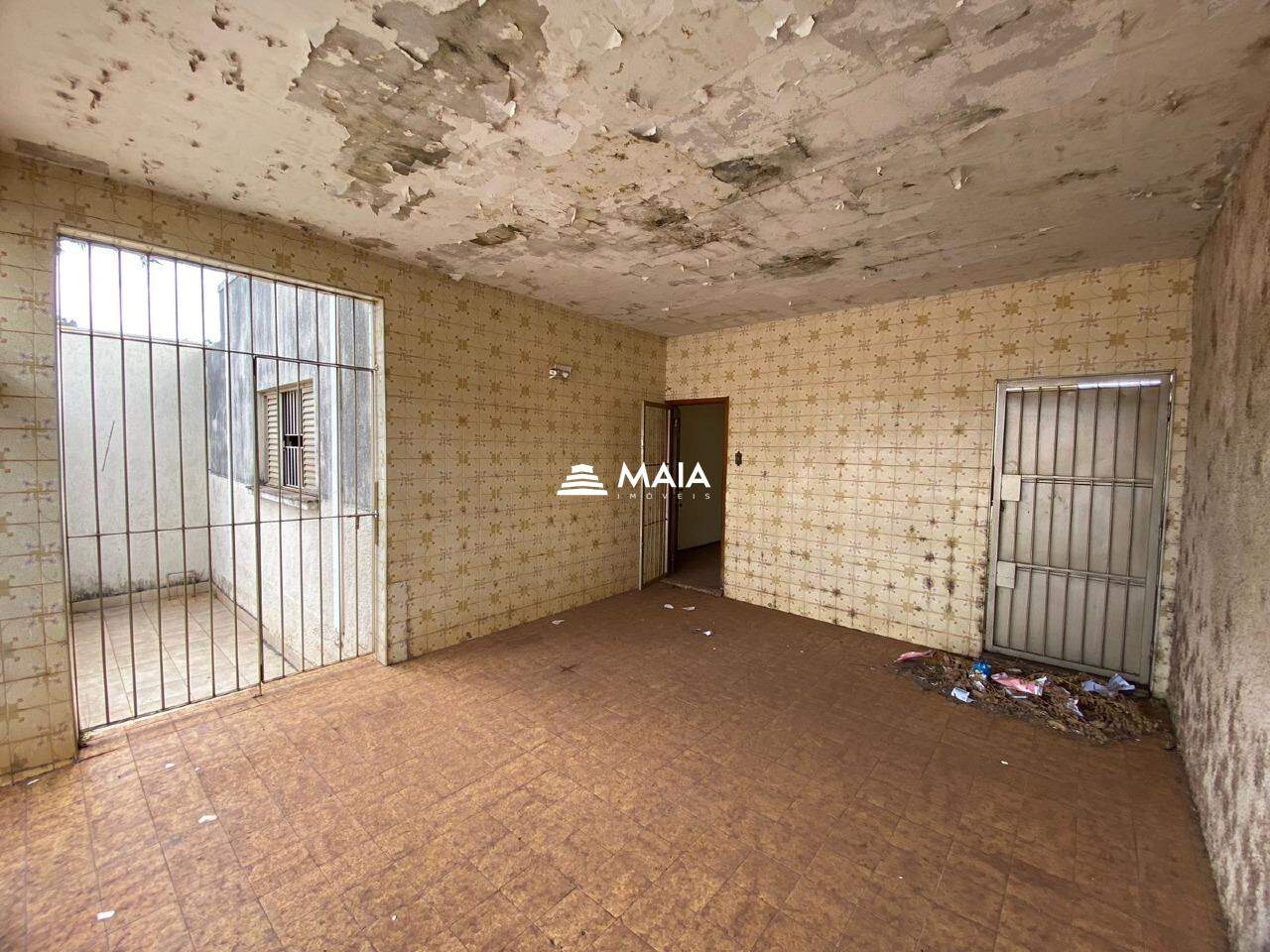 Casa para aluguel no Mercês: 