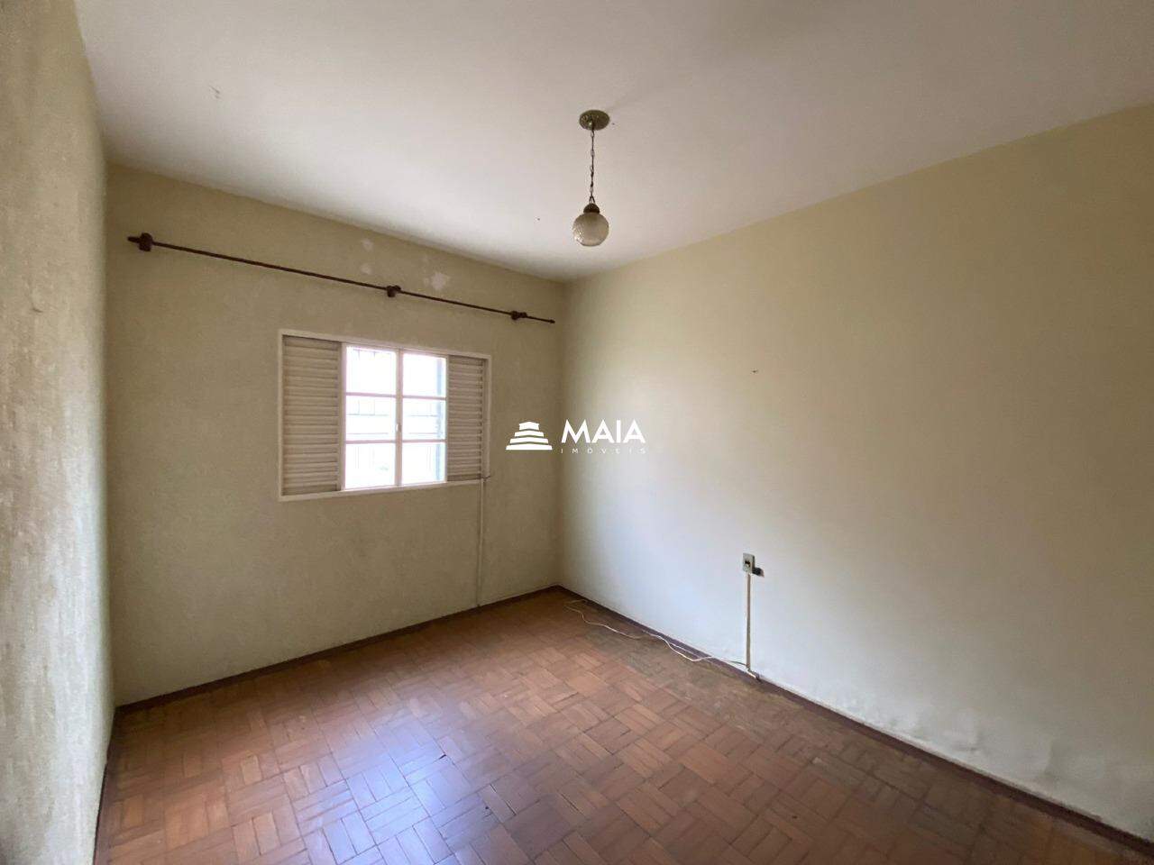 Casa para aluguel no Mercês: 