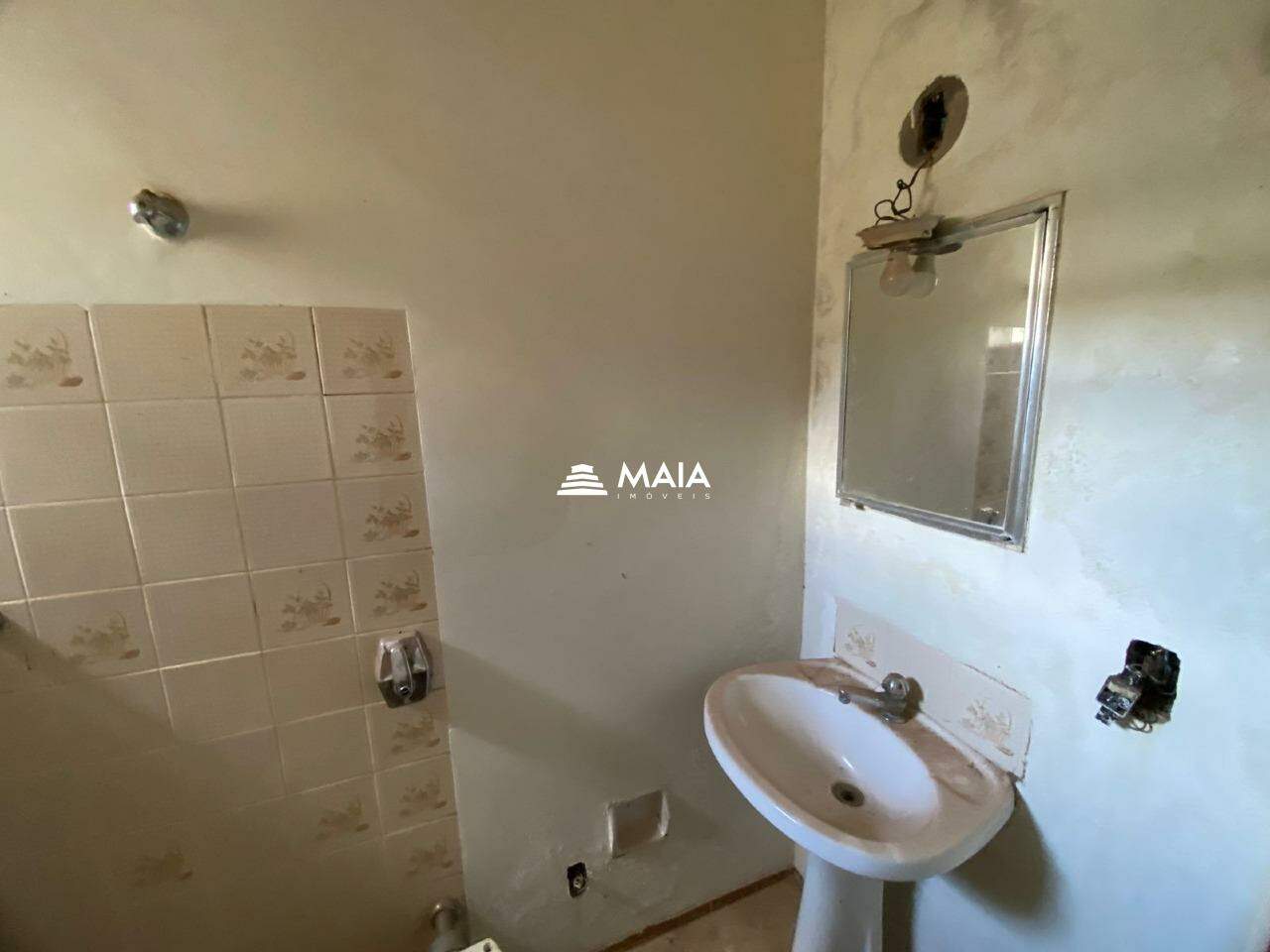 Casa para aluguel no Mercês: 