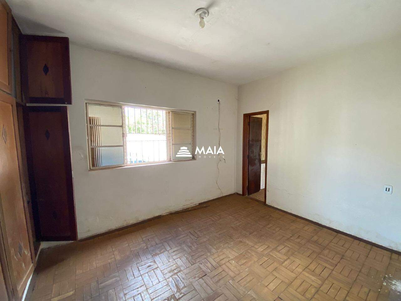 Casa para aluguel no Mercês: 