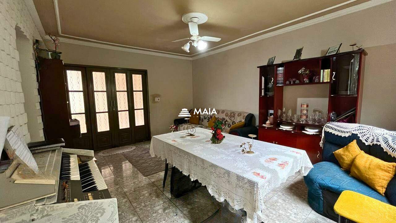 Casa à venda no Conjunto Uberaba: 