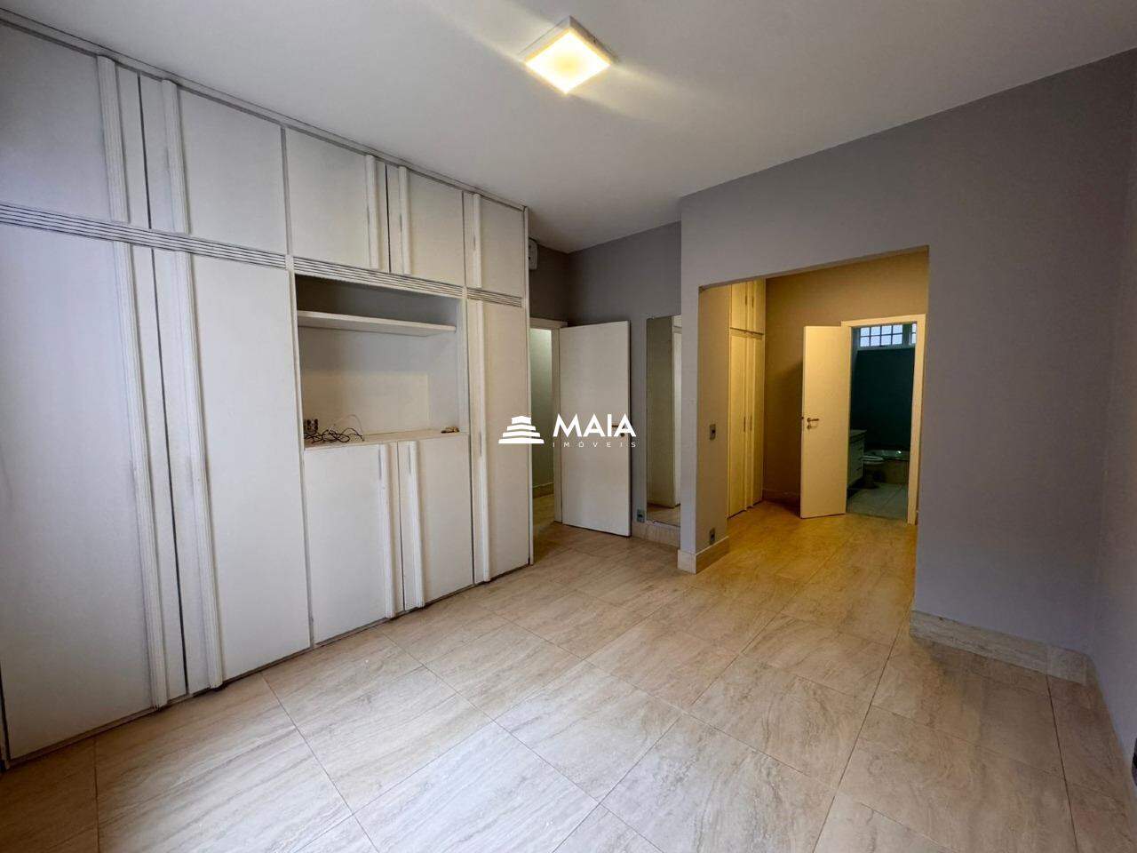 Casa para aluguel no Santa Maria: 