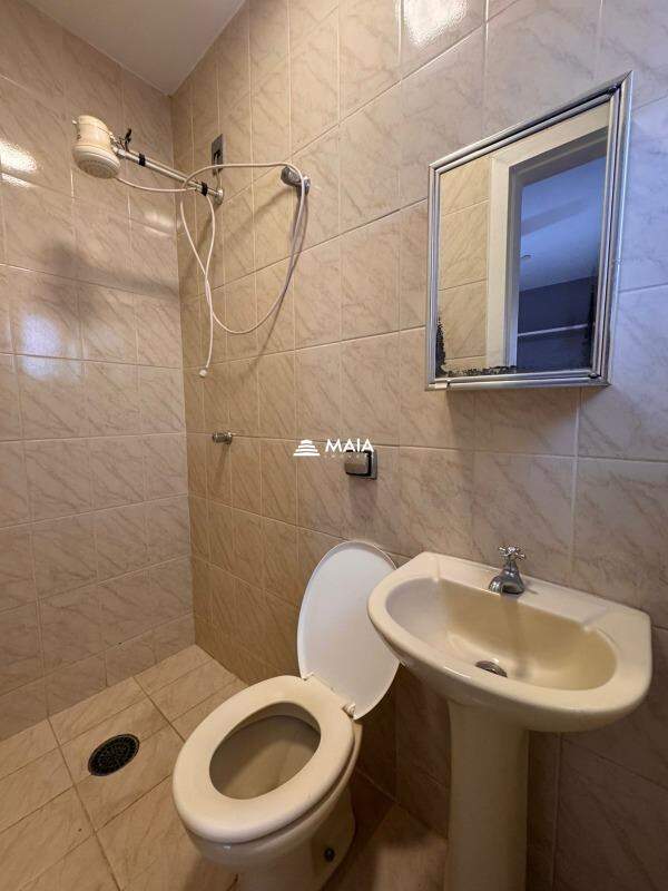 Casa para aluguel no Santa Maria: 