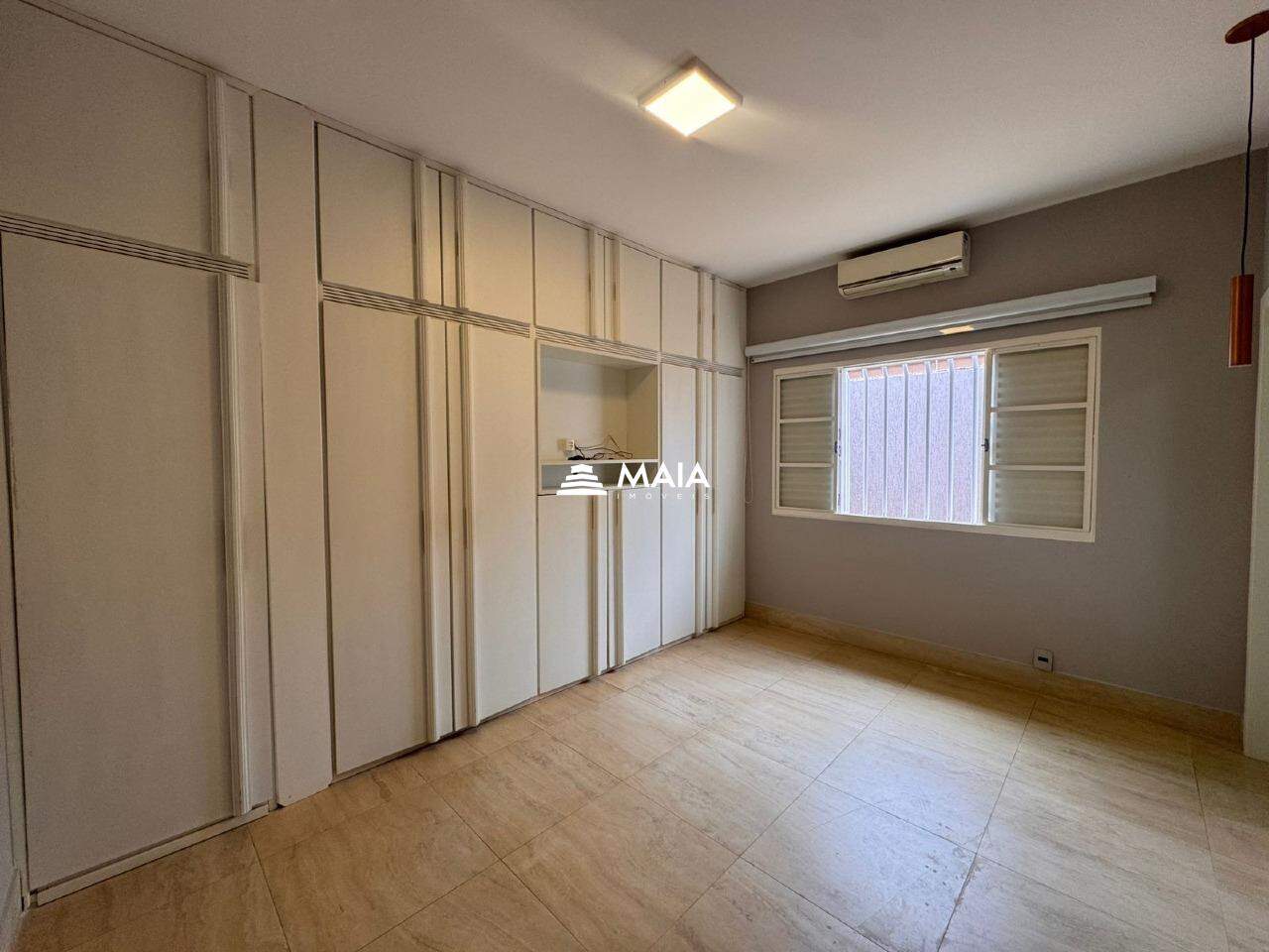 Casa para aluguel no Santa Maria: 