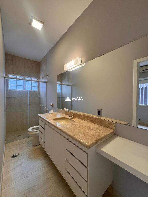 Casa para aluguel no Santa Maria: 