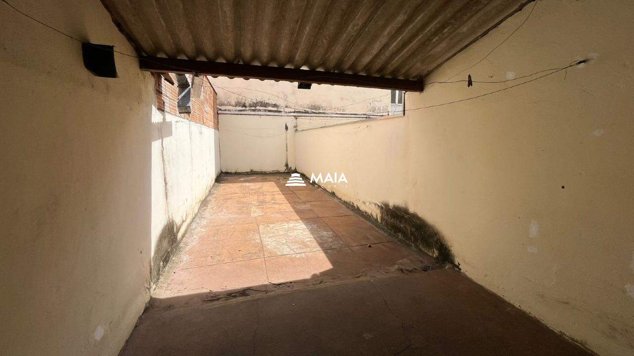 Casa para aluguel no Santa Maria: 