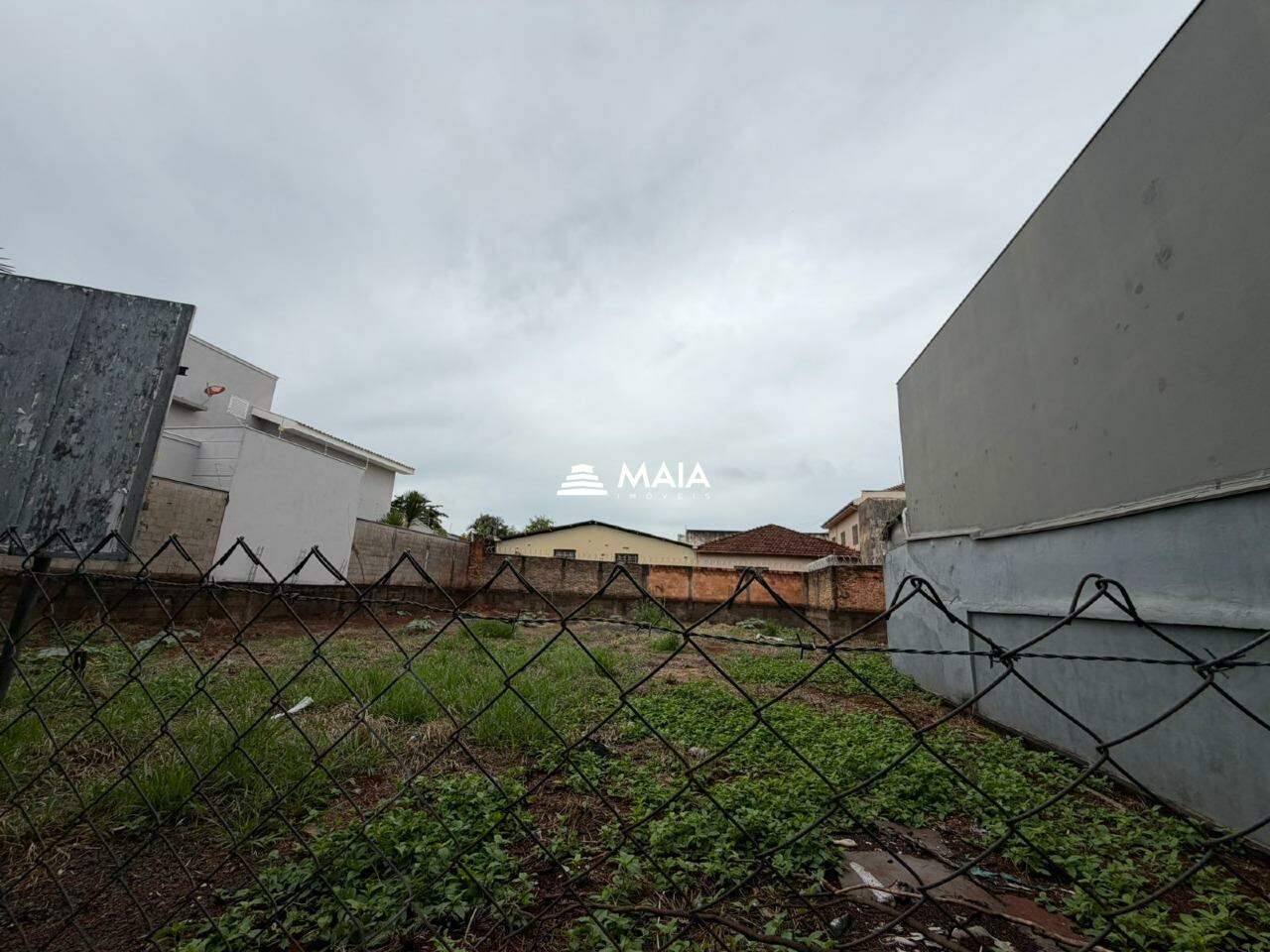 Terreno à venda no bairro São Benedito