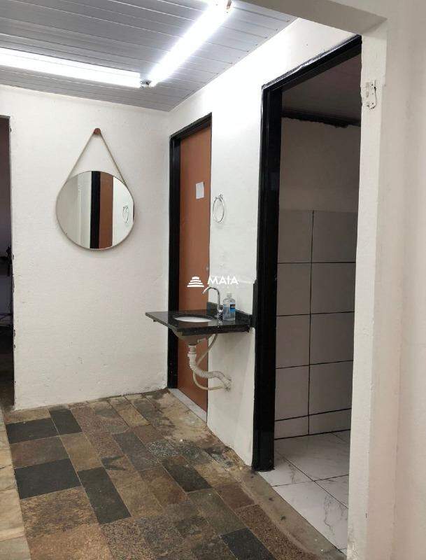 Galpão para aluguel no Centro: 