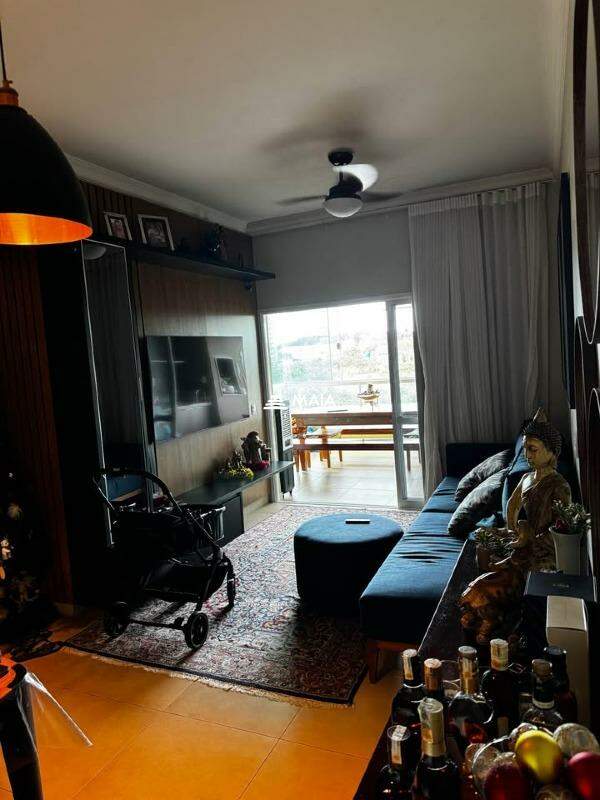 Apartamento à venda no Jardim do Lago: 