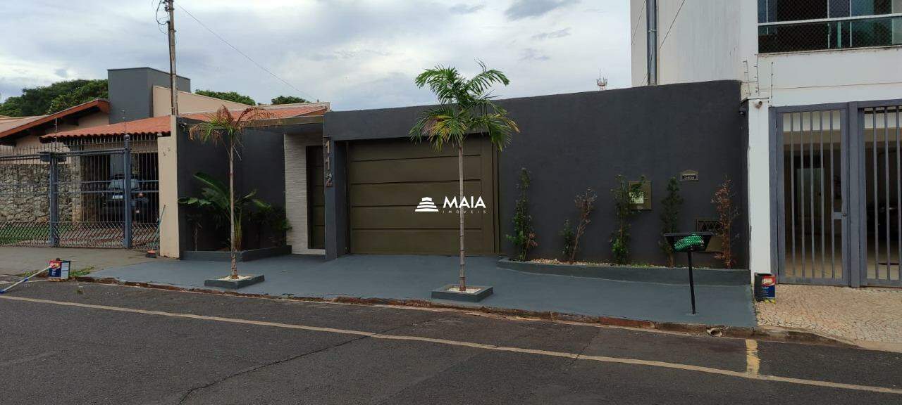 Casa à venda no Mercês: 