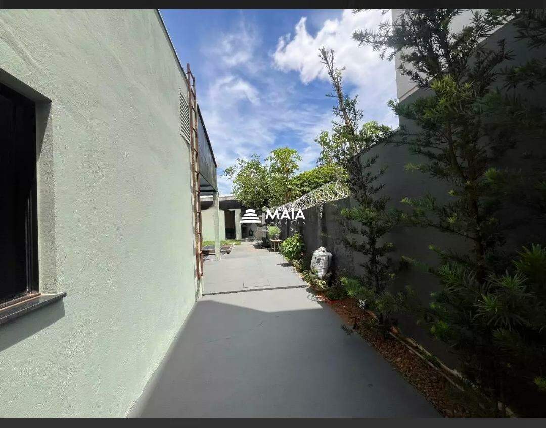 Casa à venda no Mercês: 