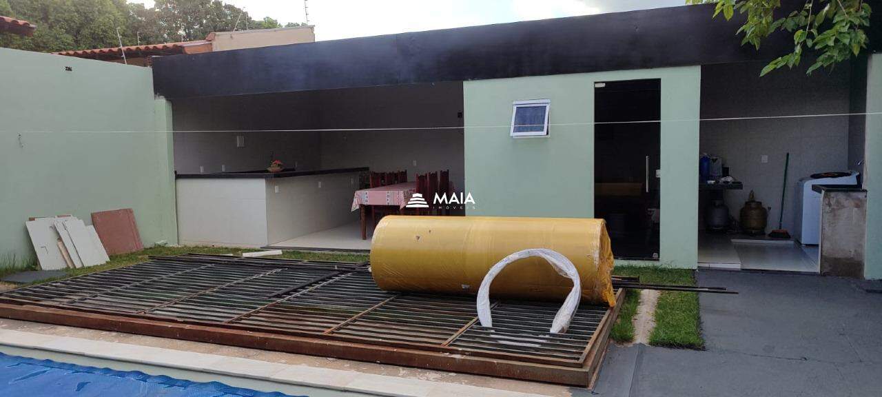 Casa à venda no Mercês: 