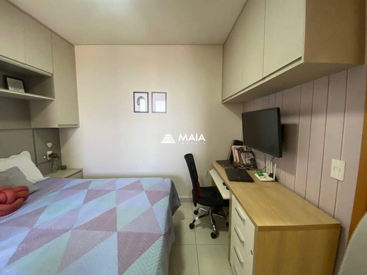 Apartamento à venda no Mercês: 