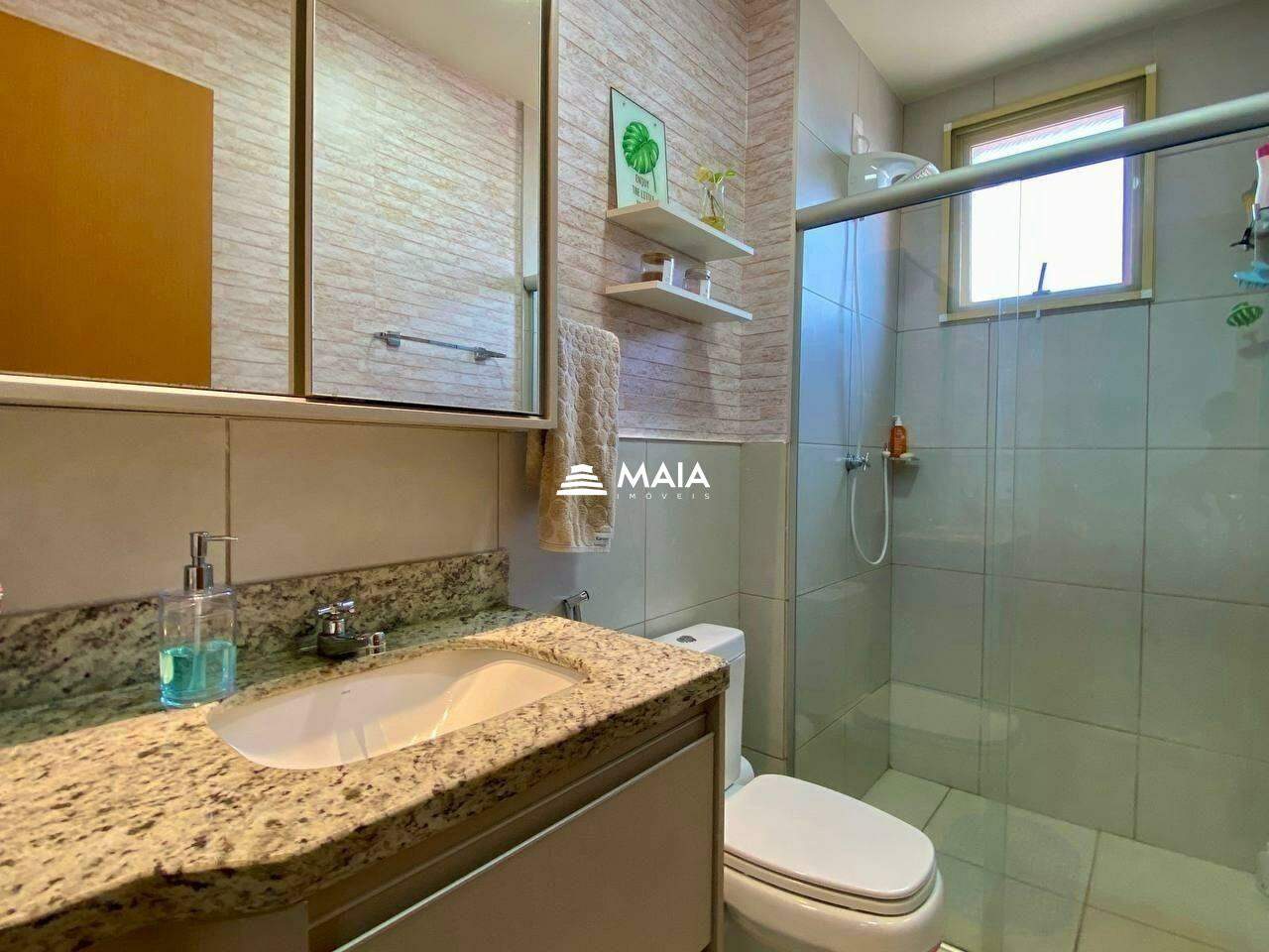 Apartamento à venda no Mercês: 