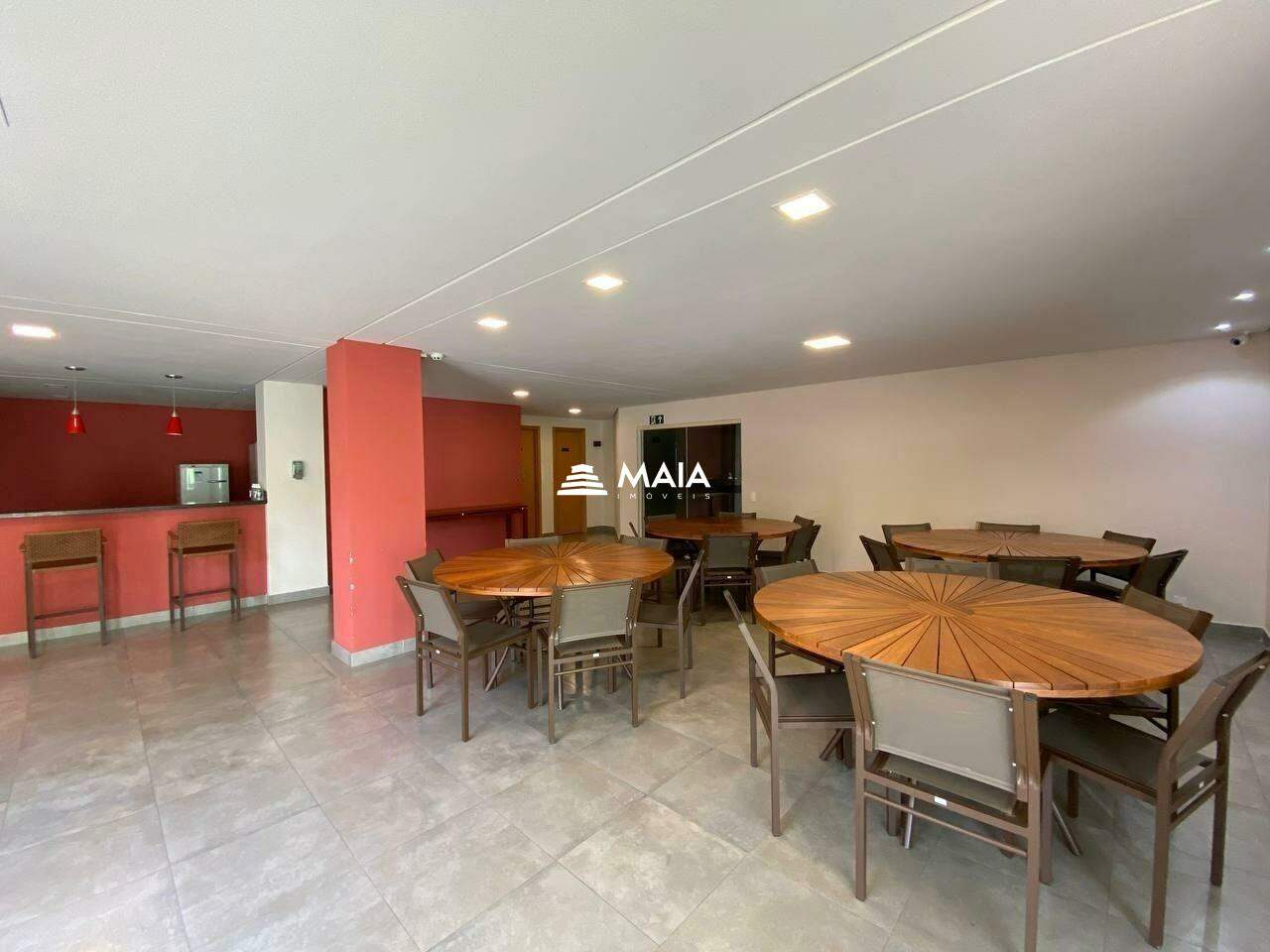 Apartamento à venda no Mercês: 