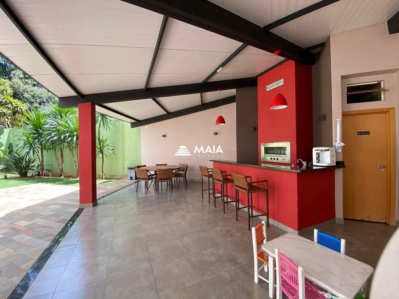 Apartamento à venda no Mercês: 