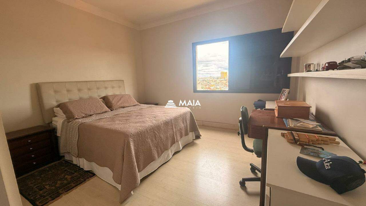 Apartamento à venda no Mercês: 