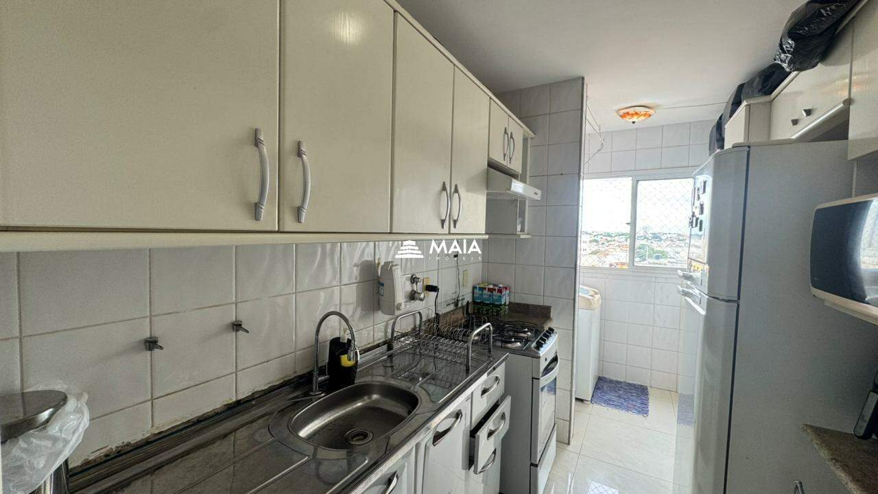 Apartamento à venda no Mercês: 