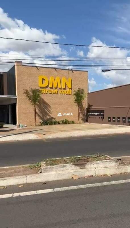 Comercial no Nossa Senhora da Abadia