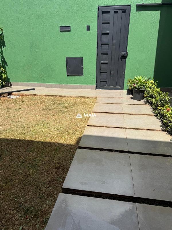 Casa à venda no Beija Flor II: 