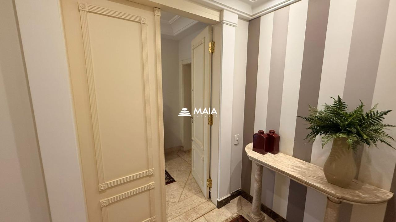 Apartamento à venda no Mercês: 