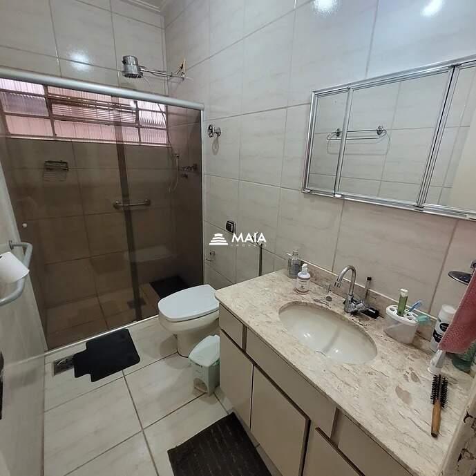 Casa à venda no Mercês: 