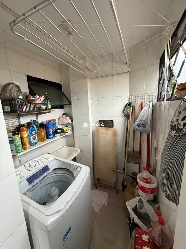 Apartamento à venda no Mercês: 