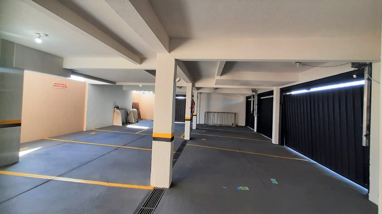 Apartamento à venda no Mercês: 