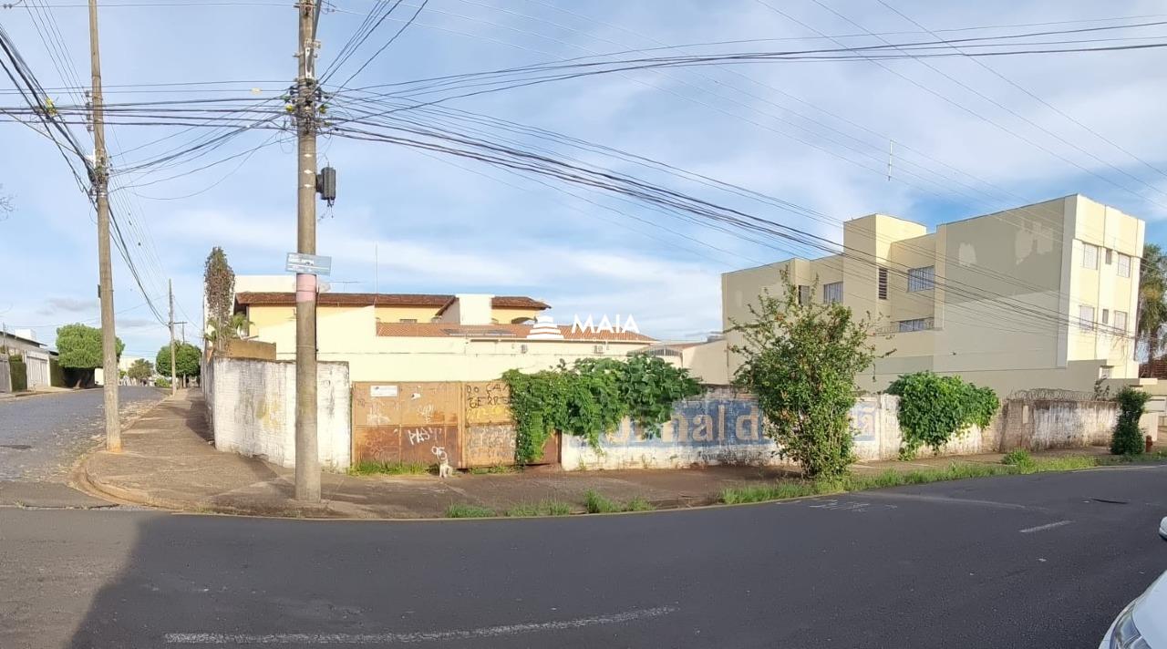 Terreno/Área à venda no Boa Vista: 