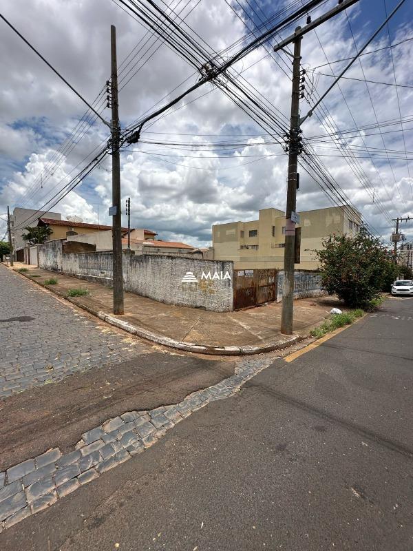 Terreno/Área à venda no Boa Vista: 