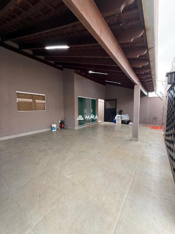 Casa à venda no Jardim Copacabana: 