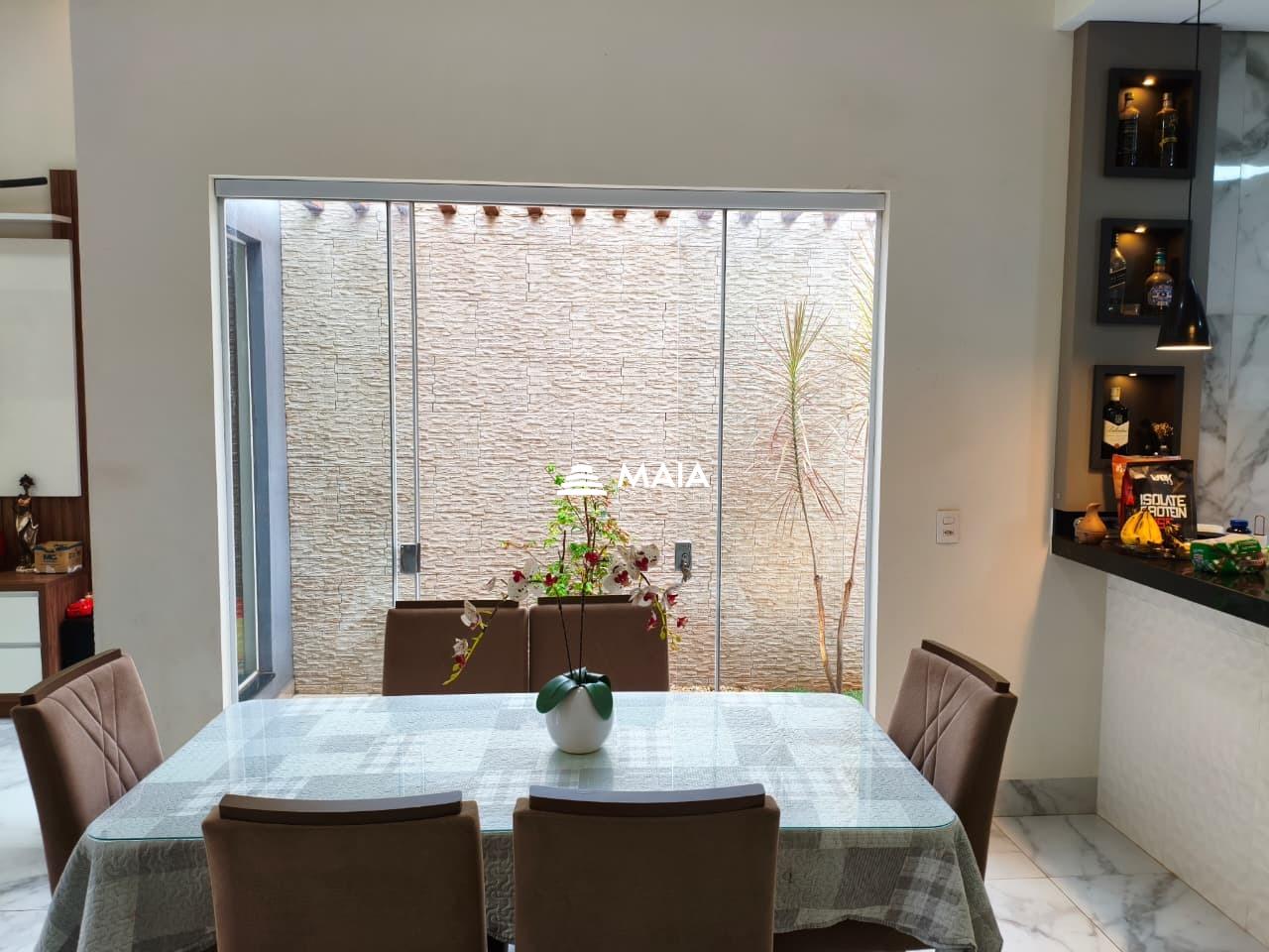 Casa à venda no Parque das Laranjeiras II: 