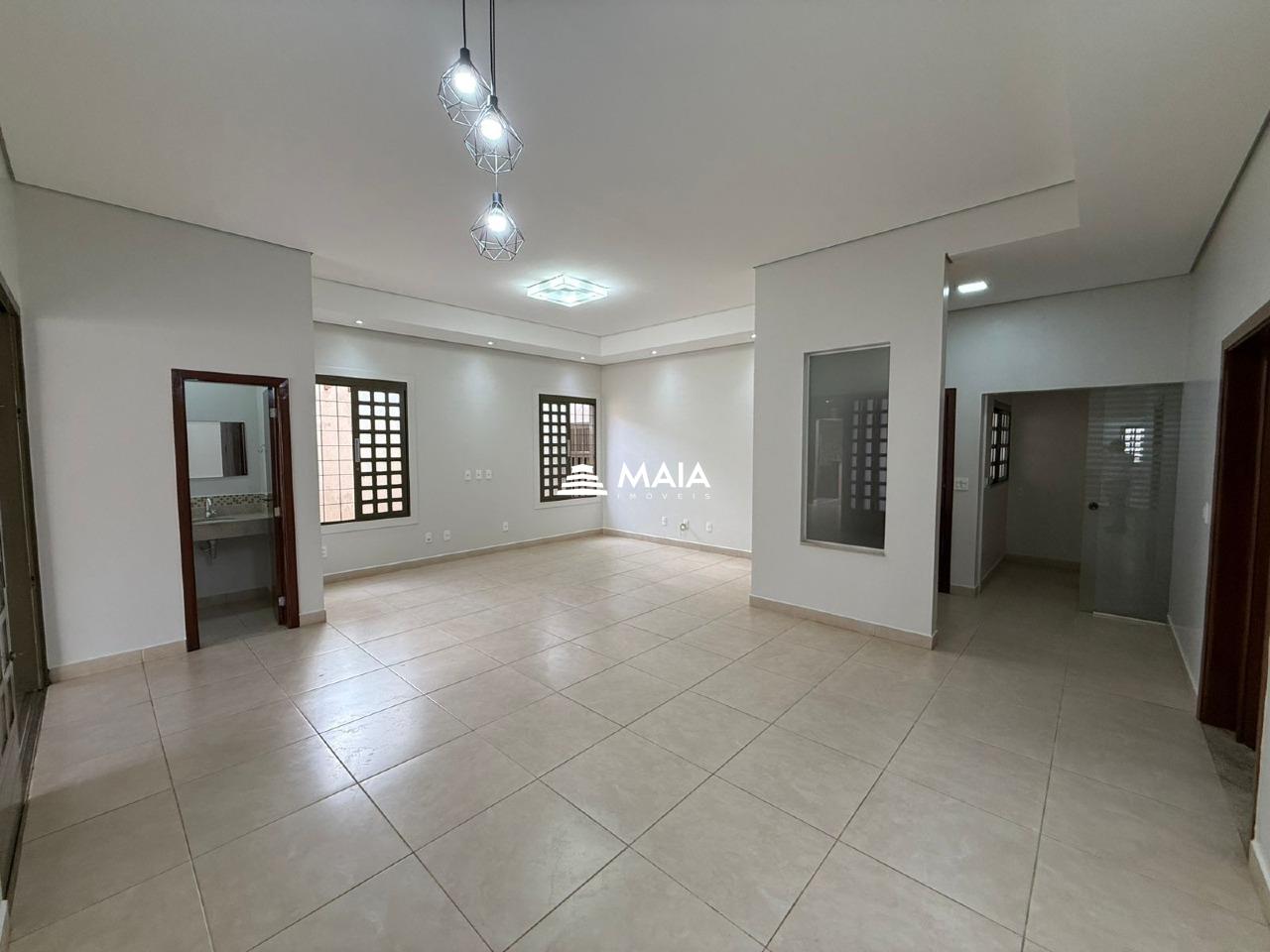 Casa à venda no bairro Parque do Mirante