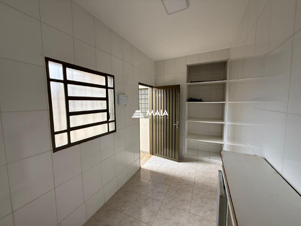 Casa à venda no Parque do Mirante: 