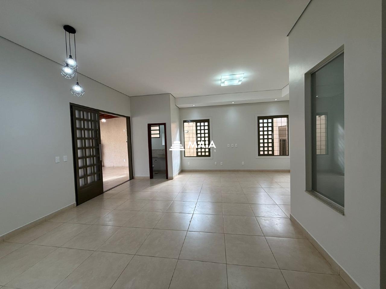 Casa à venda no Parque do Mirante: 