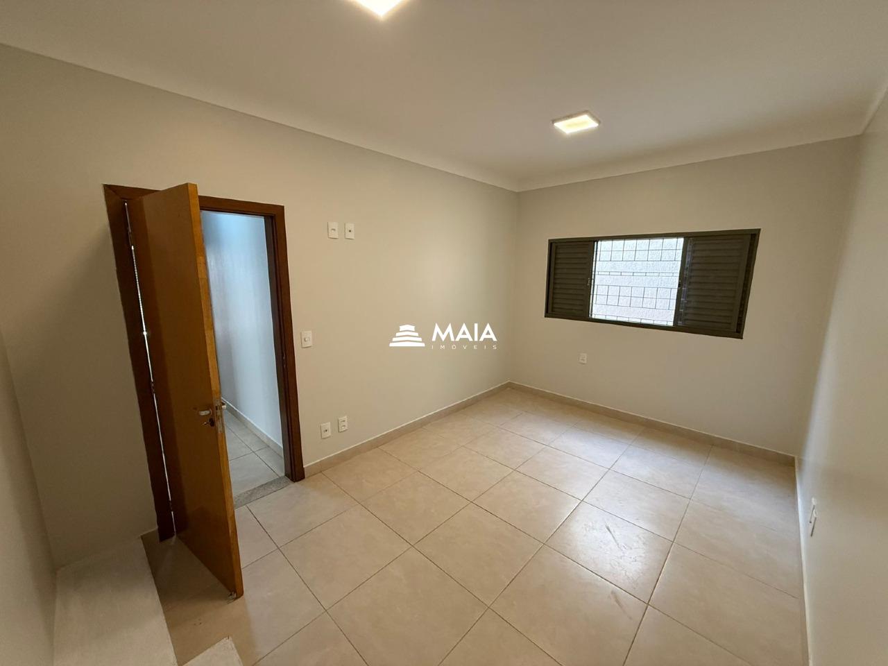 Casa à venda no Parque do Mirante: 